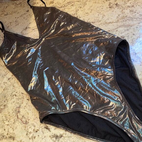 Leith One Piece Metallic Foiled Women’s Swimsuit NWOT MEDIUM - Picture 3 of 16